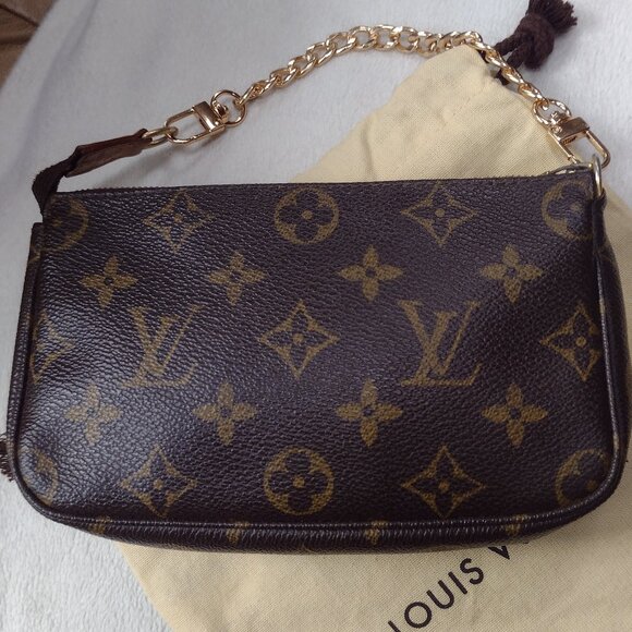💯% Authentic Louis Vuitton Pouchette Accessories CUTE!!! - Picture 10 of 10